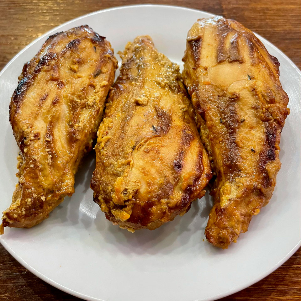 Запеченная куриная грудка фото